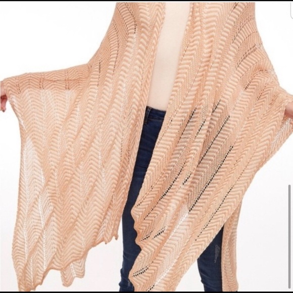 2DPrice drop💥Dramatic Open Knit Wrap w/ Arm Holes